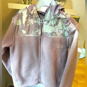 Girls North Face Denali Jacket with hood